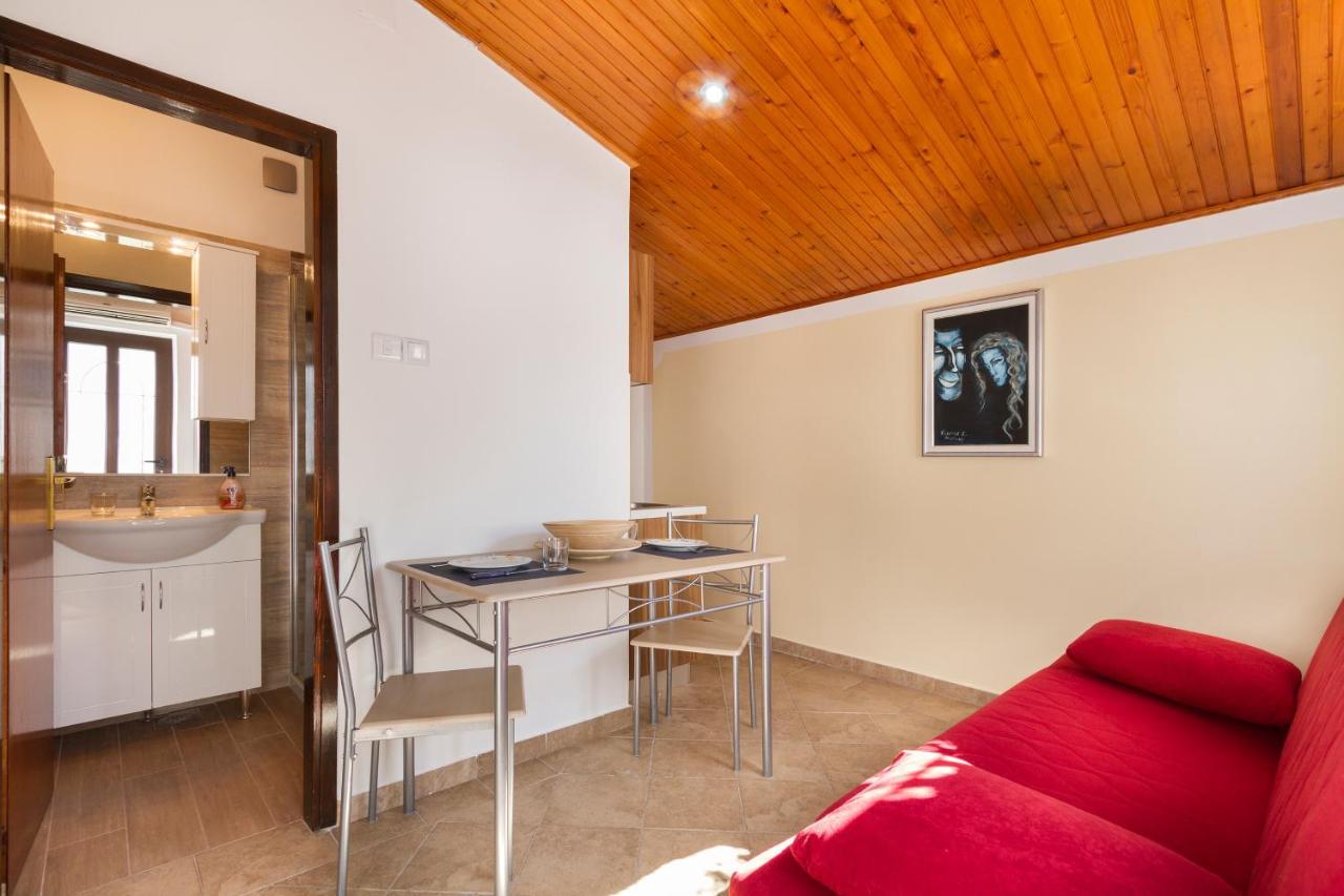 Weis Apartments Rovinj Eksteriør billede
